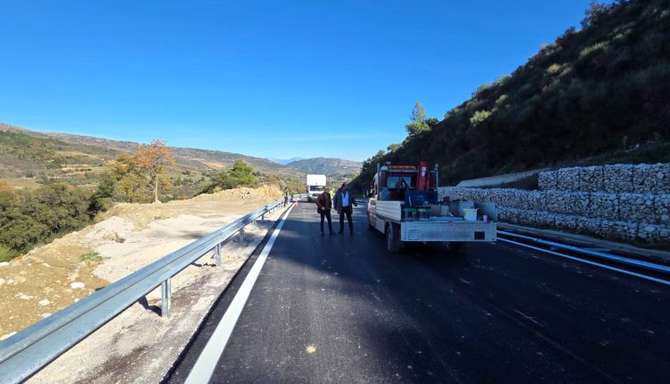 Στην-κυκλοφορία-ο-δρόμος-πρόσβασης-προς-τα-Τρίκαλα-Κορινθίας-και-το-Χιονοδρομικό-Κέντρο-Ζήρειας-–-Περιφέρεια-Πελοποννήσου