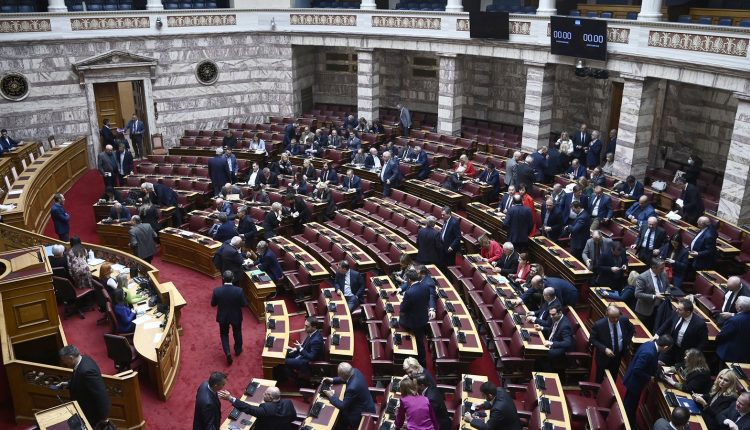 Βουλή:-Συνεχίζεται-με-ομιλίες-υπουργών-και-βουλευτών-η-συζήτηση-για-τον-προϋπολογισμό-του-2026