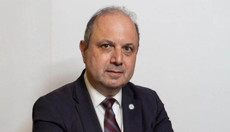 Ομιλία-του-Πρύτανη-του-ΑΠΘ-Κυριάκου-Αναστασιάδη-στην-Τελετή-για-την-61η-Επέτειο-από-την-ίδρυση-του-Πανεπιστημίου-Πατρών-–-ertnews.gr