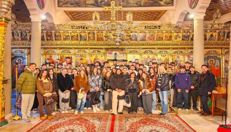 Ο-Μητροπολίτης-Μαρωνείας-υποδέχθηκε-μαθητές-του-3ου-Γενικού-Ενιαίου-Λυκείου-Κατερίνης