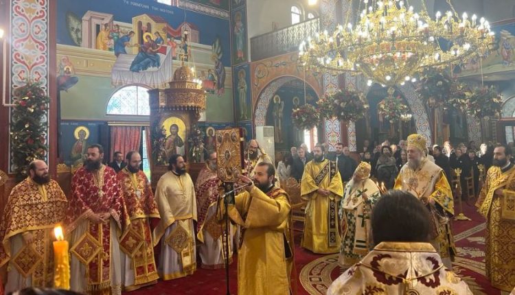 Ο-Μητροπολίτης-Τρίκκης-στην-κωμόπολη-της-Επισκοπής-Ναούσης