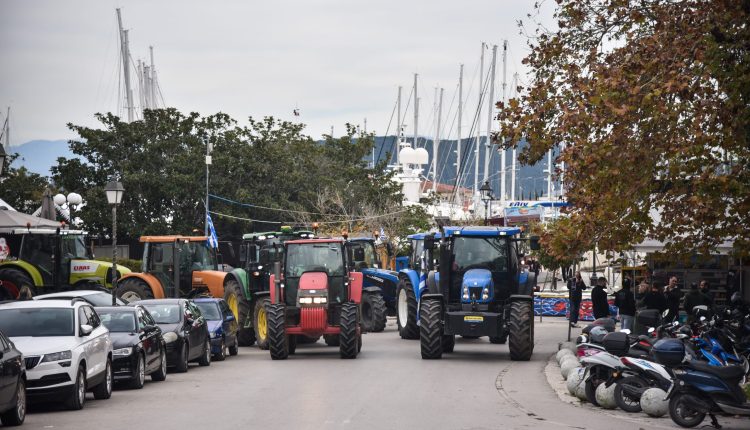 Αγρότες:-Μέχρι-αύριο-η-απόφαση-από-την-Πανελλαδική-των-μπλόκων-–-ertnews.gr