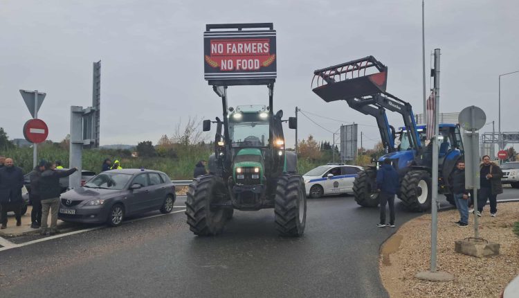 Στον-κόμβο-του-Πύργου-οι-αγρότες-της-Ηλείας-–-Αναμένουν-τις-αποφάσεις-την-Πανελλαδικής-επιτροπής-για-την-συνέχιση-του-αγώνα-τους-–-ertnews.gr