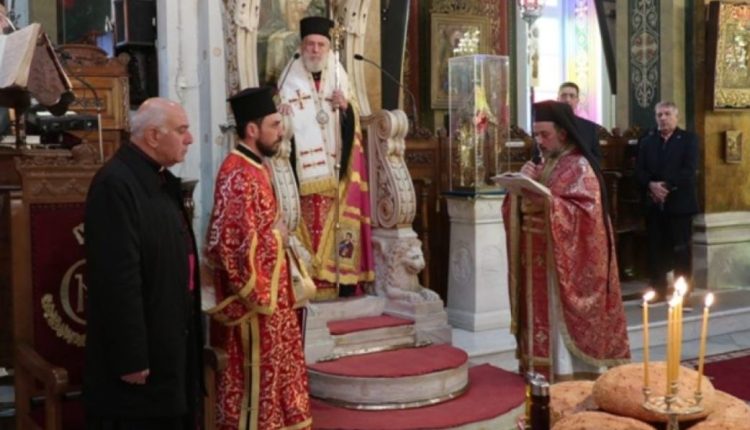 Η-Ερμούπολη-τίμησε-την-μνήμη-των-Προστατών-του-Πυροσβεστικού-Σώματος-Αγίων-Τριών-Παίδων-και-του-Προφήτου-Δανιήλ