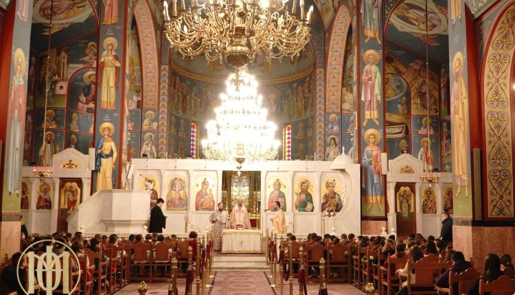 Τέλεση-μαθητικής-Θείας-Λειτουργίας-από-τον-Μητροπολίτη-Θεσσαλονίκης-στον-ΙΝ.Μεταμορφώσεως-του-Σωτήρος