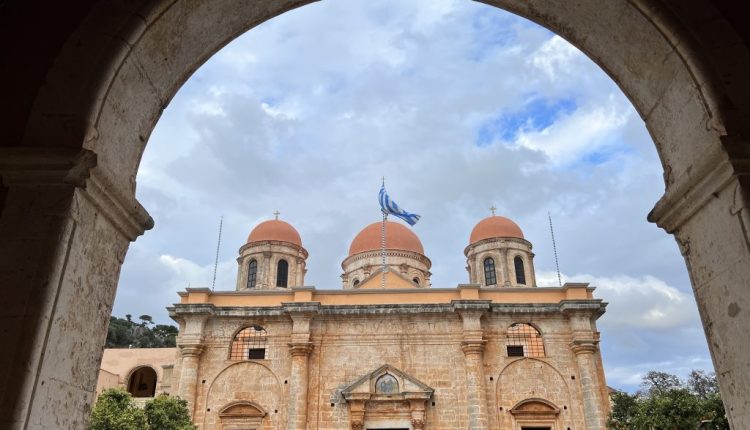 Αθωώθηκε-από-όλες-τις-κατηγορίες-ο-Αρχιμαδρίτης-π.-Αμφιλόχιος-Παπαγιαννάκης