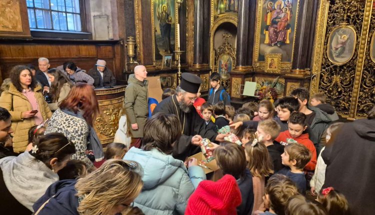 Ο-Μητροπολίτης-Αυστρίας-στη-Χριστουγεννιάτικη-εορτή-της-Ελληνικής-Εθνικής-Σχολής-Βιέννης