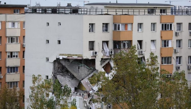 Η-Αρχιεπισκοπή-Βουκουρεστίου-δωρίζει-οικιακές-συσκευές,-έπιπλα-και-άλλα-προϊόντα-σε-όσους-επλήγησαν-από-την-έκρηξη-στη-γειτονιά-Ράχοβα