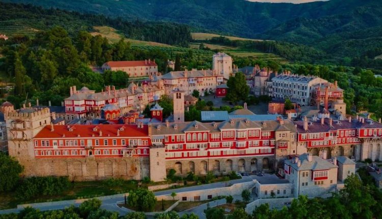 Ευχαριστίες-Ιεράς-Μητρόπολης-Καστορίας-προς-την-Ιερά-Μεγίστη-Μονή-Βατοπαιδίου