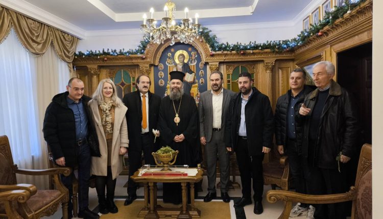 Ποιμαντικές-επισκέψεις-και-συναντήσεις-του-Μητροπολίτη-Φλωρίνης-λίγο-πριν-τα-Χριστούγεννα