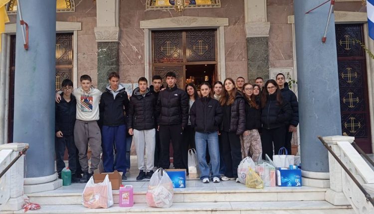 Λάρισα:-Χριστουγεννιάτικα-δέματα-διανεμήθηκαν-σε-εμπερίστατους-αδελφούς-μας