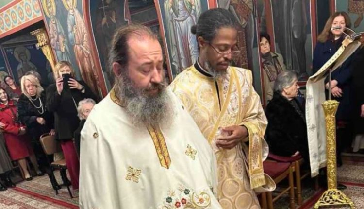 Χειροθεσία-πνευματικού-στον-Ιερό-Ναό-Αγίου-Θεράποντα-Κατερίνης