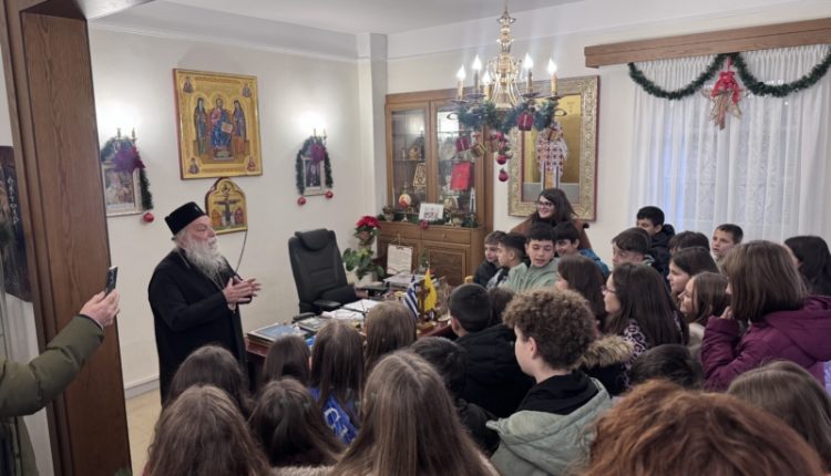 Κάλαντα,-χαμόγελα-και-τζομπανίκα-στη-Μητρόπολη-Γρεβενών