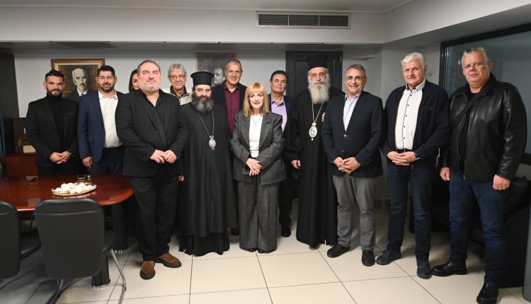 Εθιμοτυπική-επίσκεψη-του-Μητροπολίτη-Μαντινείας-Επιφανίου-στο-Δήμαρχο-Τρίπολης