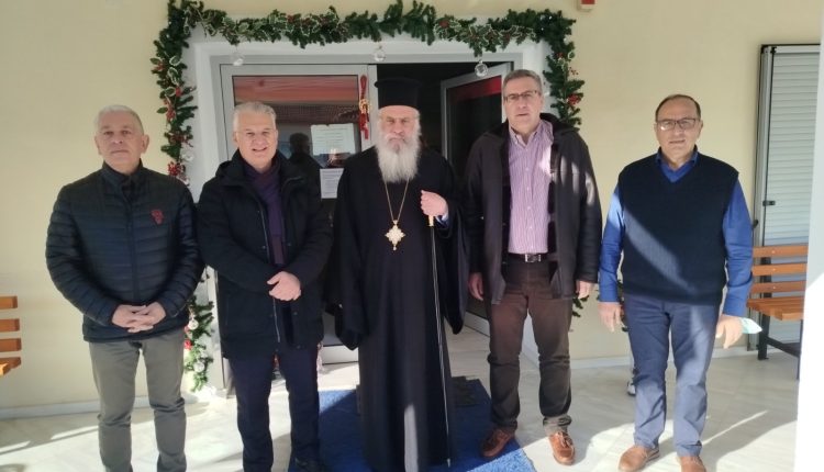 Επίσκεψη-Περιφερειάρχη-Πελοποννήσου-στο-Δεκαζειο-Γηροκομείο-και-ποιμαντικές-επισκέψεις-του-Μητροπολίτη-Μαντινείας
