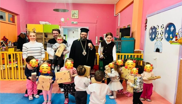 Ο-Μαρωνείας-Παντελεήμων-στους-Βρεφονηπιακούς-της-Μητροπόλεως-ενόψει-Χριστουγέννων