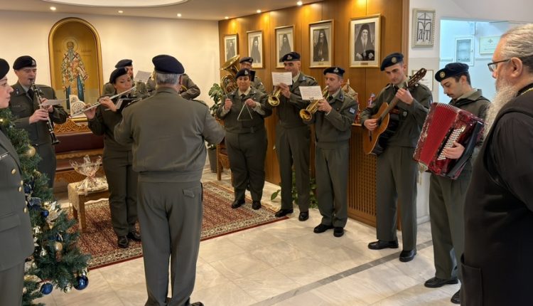 Κάλαντα-Χριστουγέννων-στο-Επισκοπείο-της-Μητροπόλεως-Λαρίσης