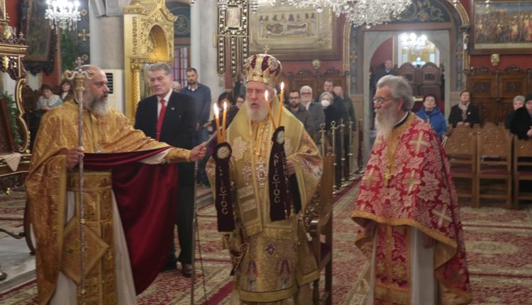 Η-Δεσποτική-εορτή-των-Χριστουγέννων-στη-Σύρο