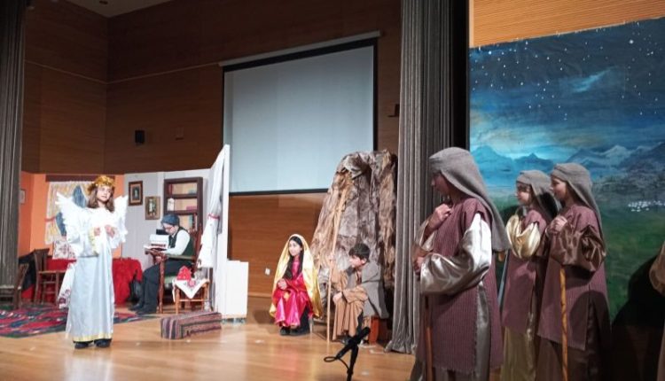 Χριστουγεννιάτικη-γιορτή-των-Κατηχητικών-Συνάξεων-της-Ιεράς-Μητροπόλεως-Δράμας