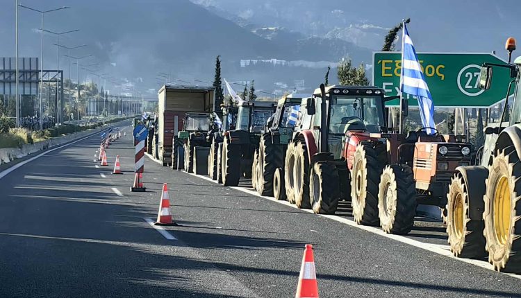 Ενισχύουν-το-μπλόκο-της-Εγλυκάδας-οι-αγρότες-της-Αχαΐας-–-Δηλώνουν-ξεκάθαρα-ότι-δεν-συμμετέχουν-σε-διάλογο-–-ertnews.gr