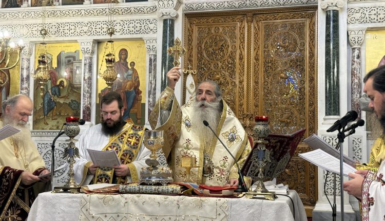 Μητροπολίτης-Πειραιώς:-«Όλοι-όσοι-διώκουν-τον-Χριστό,-κτυπούν-επάνω-σε-καρφιά,-γιατί-ο-νικητής-της-ιστορίας-θα-είναι-ο-Κύριος»