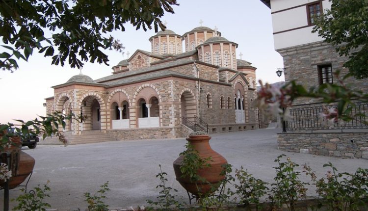 Ακολουθίες-του-Αγίου-Δωδεκαημέρου-ζωντανά-στο-pemptousia-fm-από-την-ΙΜ.-Παμμεγίστων-Ταξιαρχών-Πηλίου