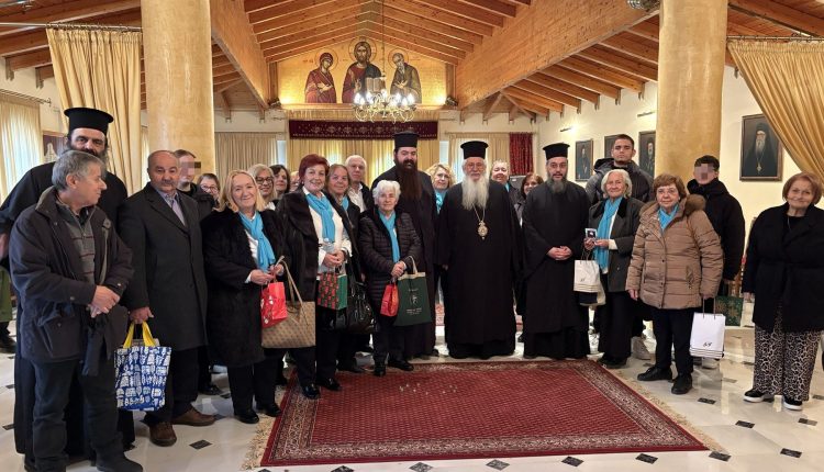 Χριστουγεννιάτικη-εκδήλωση-για-τα-παιδιά-των-κληρικών-και-των-υπαλλήλων-συνεργατών-της-ΙΜ.-Θηβών