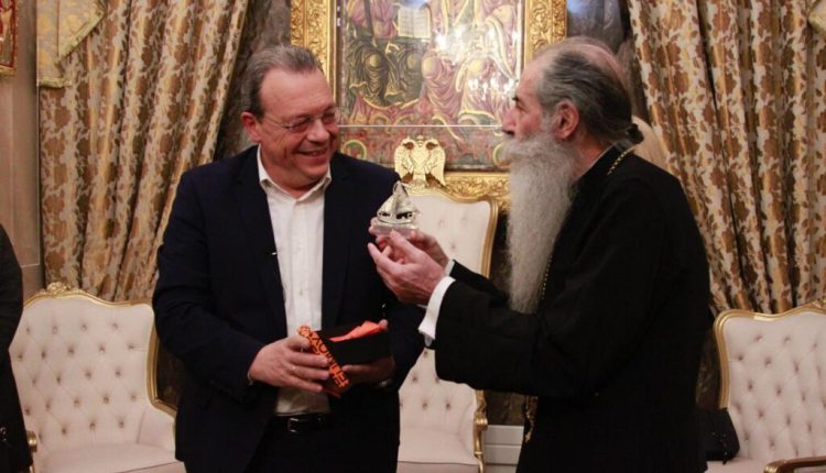Συνάντηση-Μητροπολίτη-Πειραιώς-με-τον-Πρόεδρο-του-ΣΥΡΙΖΑ-ΠΣ-Σωκράτη-Φάμελλο