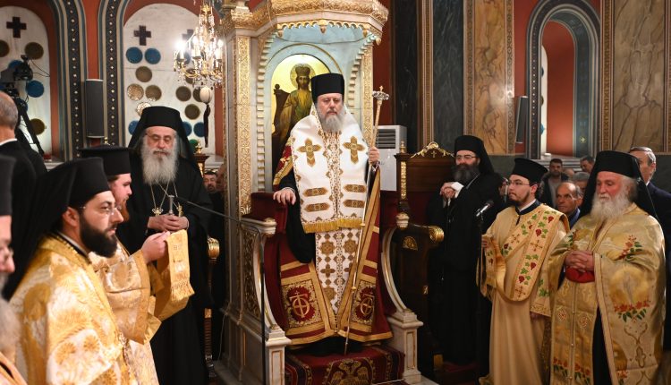 Πολυαρχιερατικός-Εσπερινός-στον-πανηγυρίζοντα-Μητροπολιτικό-Ιερό-Ναό-Αγίου-Βασιλείου-Τρίπολης