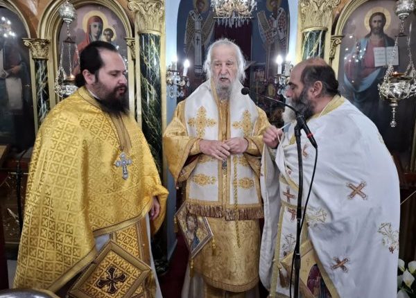 Πρωτοχρονιάτικη-Θεία-Λειτουργία-στην-Ιερά-Μητρόπολη-Καρυστίας-και-Σκύρου