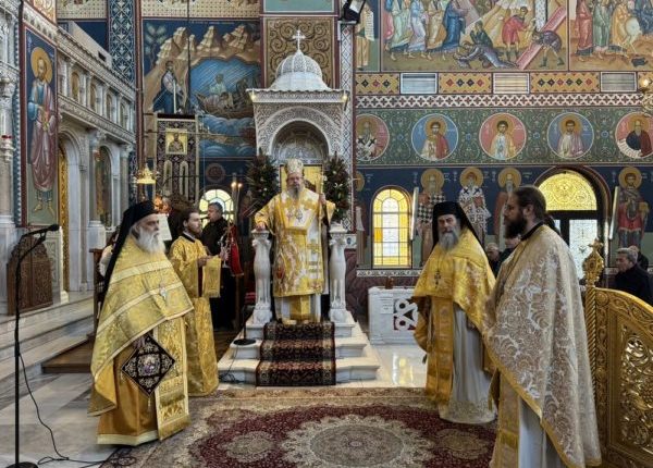 Η-Εορτή-του-Μεγάλου-Βασιλείου-και-της-Πρωτοχρονιάς-στην-Ιερά-Μητρόπολη-Λαρίσης-και-Τυρνάβου