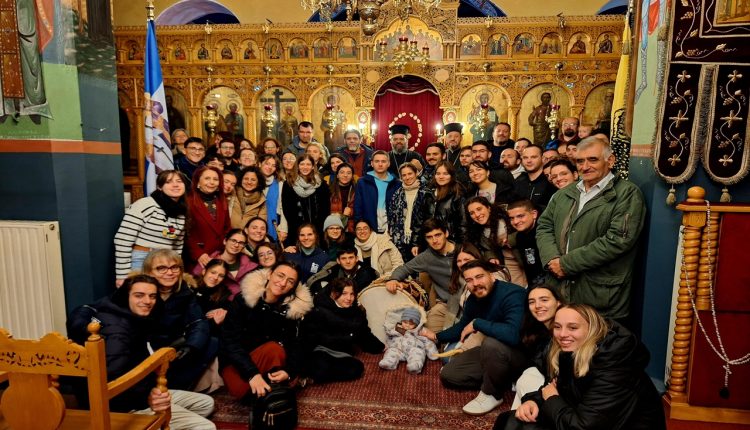 Νέοι-και-νέες-από-την-Αθήνα,-φίλοι-της-Θράκης,-στην-Ιερά-Μητρόπολη-Μαρωνείας-και-Κομοτηνής