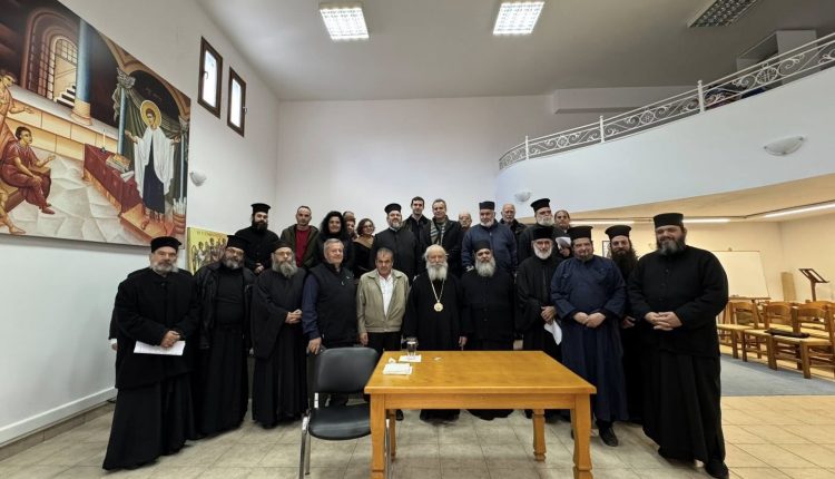 Ο-Μητροπολίτης-Ύδρας-έδωσε-τις-κατευθυντήριες-οδηγίες-για-την-σωστή-λειτουργία-των-Εκκλησιαστικών-Συμβουλίων