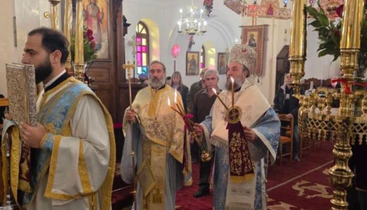 Θήρας-Αμφιλόχιος:-Ο-άνθρωπος-καλείται-καθημερινά-να-επιλέξει-ανάμεσα-στον-Χριστό-και-τα-πάθη