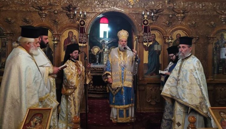 Θεία-Λειτουργία-στον-ΙΝ.-Αγίας-Τριάδος-Πασχαλίτσας-και-μνημόσυνο-του-μακαριστού-Πρεσβυτέρου-Κλεάνθους-Καραγιάννη