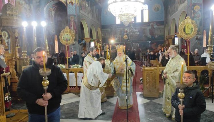 Θεία-Λειτουργία-από-τον-Μητροπολίτη-Κορίνθου-στο-Σοφικό