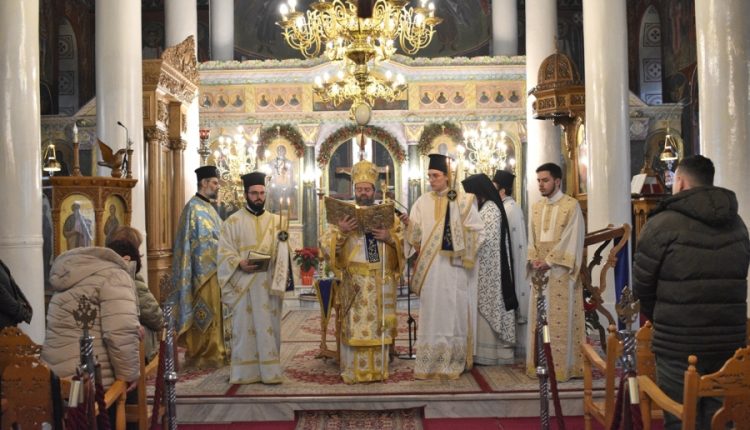 Παραμονή-των-Θεοφανείων-στην-Ιερά-Μητρόπολη-Μαρωνείας
