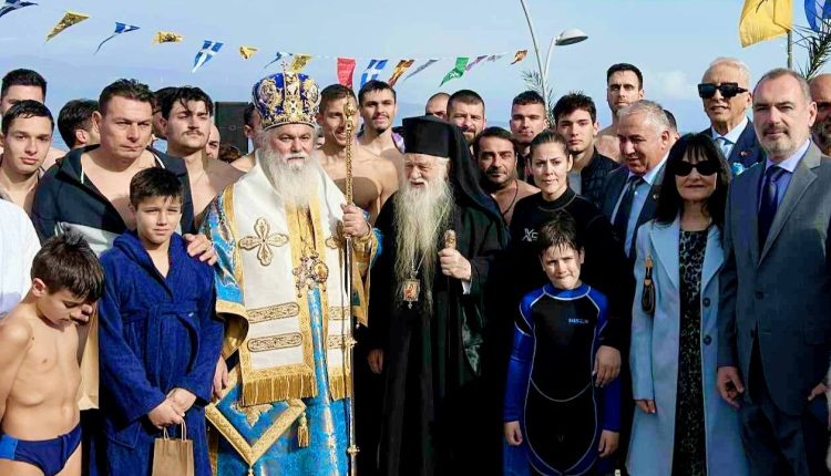 Λαμπρός-εορτασμός-των-Αγίων-Θεοφανείων-στην-Ιερά-Μητρόπολη-Καλαβρύτων-και-Αιγιαλείας