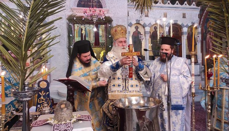 Με-τρεις-Αρχιερατικές-Θείες-Λειτουργίες-ο-εορτασμός-των-Αγίων-Θεοφανείων-στην-Μητρόπολη-Κορίνθου