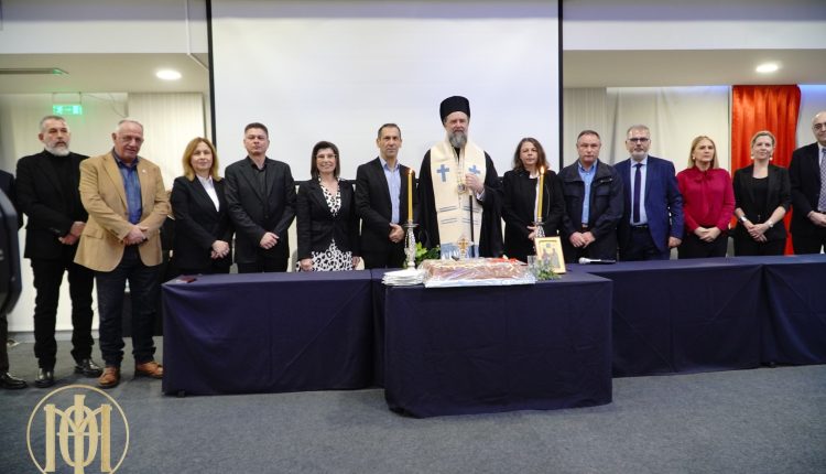 o-Μητροπολίτης-Θεσσαλονίκης-κ.-Φιλόθεος-στην-καθιερωμένη-κοπή-της-βασιλόπιτας-της-ΕΣΗΕΜ-Θ