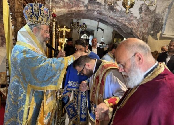 Νέος-Πρεσβύτερος-στην-Ιερά-Μητρόπολη-Ρεθύμνης-και-Αυλοποτάμου