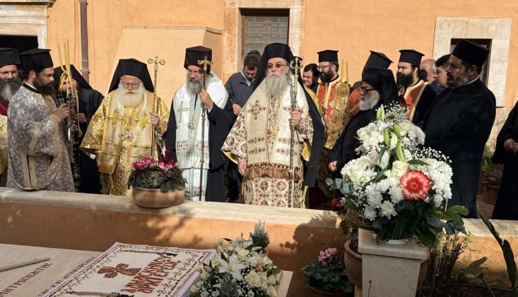 tο-εννιάμηνο-μνημόσυνο-του-Μητροπολίτου-Κυδωνίας-και-Αποκορωνου-κυρού-Δαμασκηνού