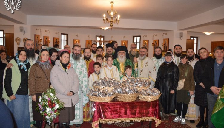 Αρχιερατική-Θεία-Λειτουργία-στον-Ιερό-Ναό-του-Αγίου-Σεραφείμ-Σαρώφ-στην-Ευξεινούπολη