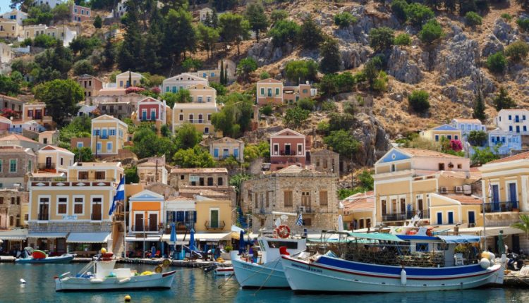 Σε-ισχύ-ο-μειωμένος-κατά-30%-ΦΠΑ-για-ακόμη-19-νησιά:-Παραδείγματα