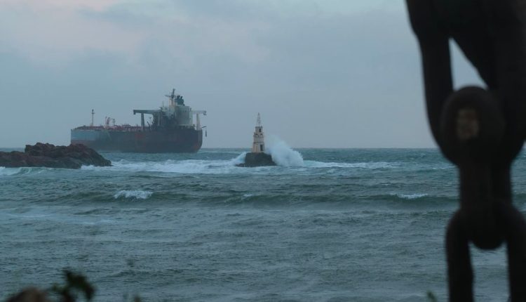 Οι-ΗΠΑ-συνέλαβαν-δύο-δεξαμενόπλοια-που-συνδέονται-με-τη-Βενεζουέλα:-Η-αντίδραση-της-Μόσχας