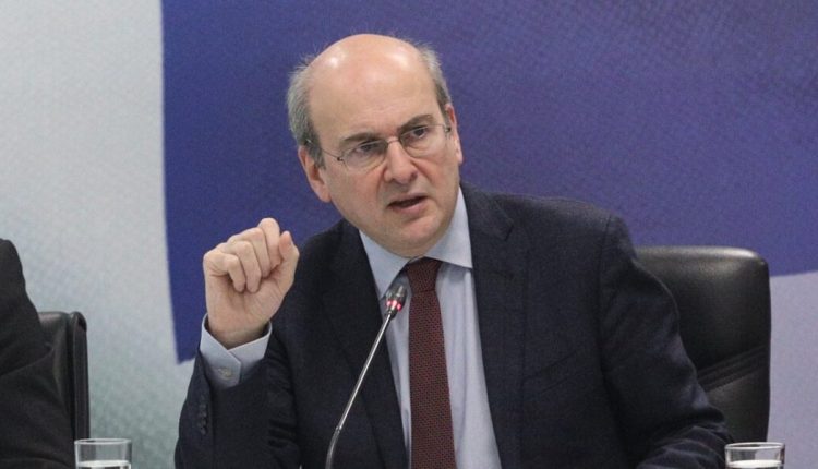 Κ-Χατζηδάκης:-Μέσα-στο-2025-δόθηκαν-3,8-δισ.-στους-αγρότες