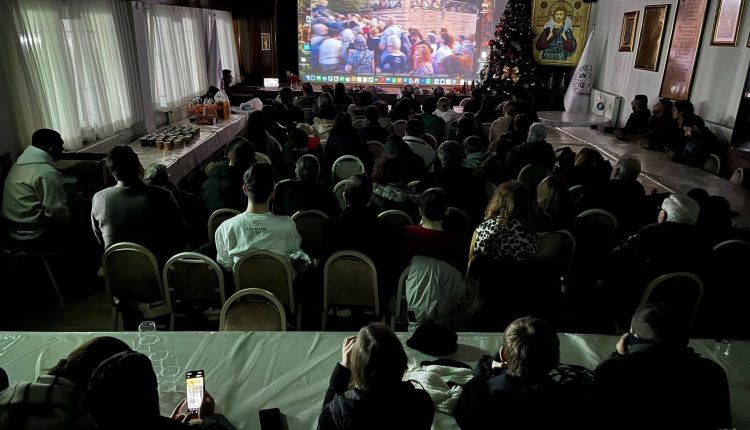 Προβολή-του-ντοκιμαντέρ-«Φως-της-Καππαδοκίας-–-Άγιοι-Αρσένιος-και-Παΐσιος»-στο-Μακροχώρι-της-Πόλης