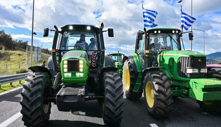 Προς-ναυάγιο-η-συνάντηση-των-αγροτών-με-τον-Πρωθυπουργό-–-Μπλόκο-από-Λάρισα-και-Καρδίτσα