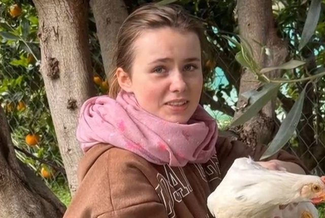 Εξελίξεις-στην-υπόθεση-της-16χρονης-Λόρας-–-Η-προσπάθειά-της-να-εξαφανιστεί-σε-σχολική-εκδρομή-πριν-δύο-χρόνια-και-τα-νέα-στοιχεία