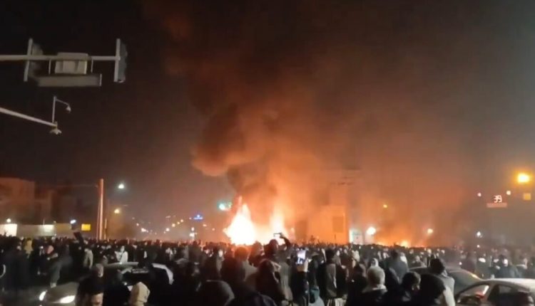 Ξεπέρασαν-τους-2500-οι-άνθρωποι-που-έχουν-σκοτωθεί-κατά-τις-διαδηλώσεις-στο-Ιράν